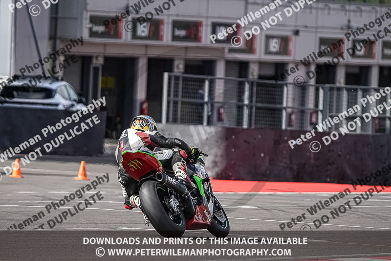 donington no limits trackday;donington park photographs;donington trackday photographs;no limits trackdays;peter wileman photography;trackday digital images;trackday photos